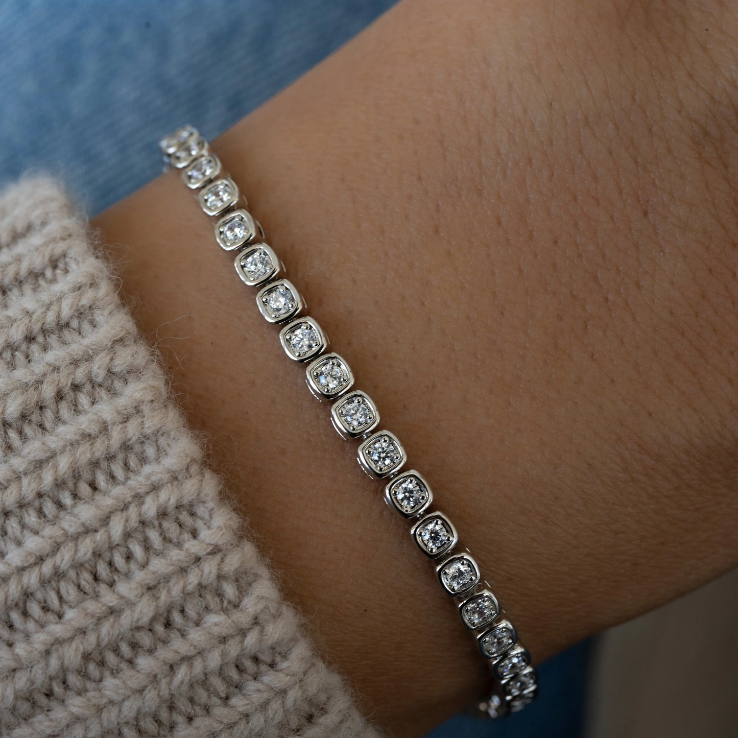 Hand Bracelet ...